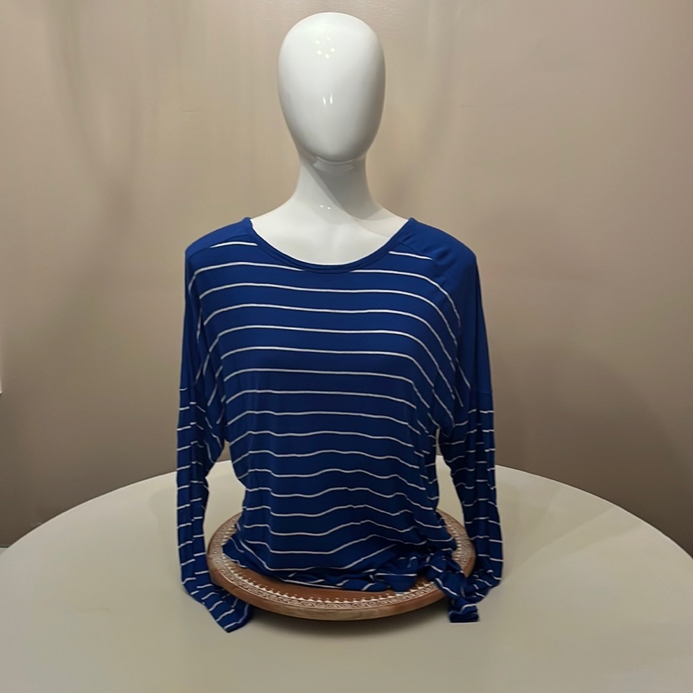 Old Navy LS tee